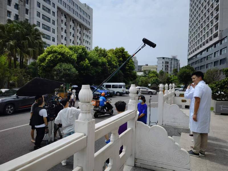 新丰县广告片拍摄公司低成本实现高规格制作的诀窍